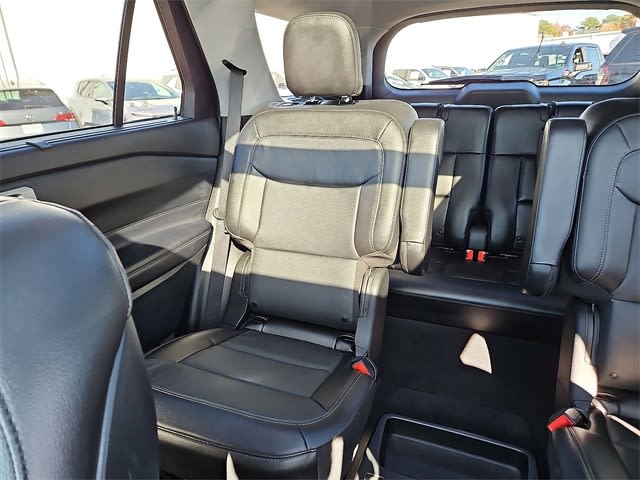 Thumbnail: 2020 Ford Explorer - 12