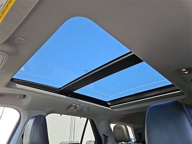 Thumbnail: 2020 Ford Explorer - 33