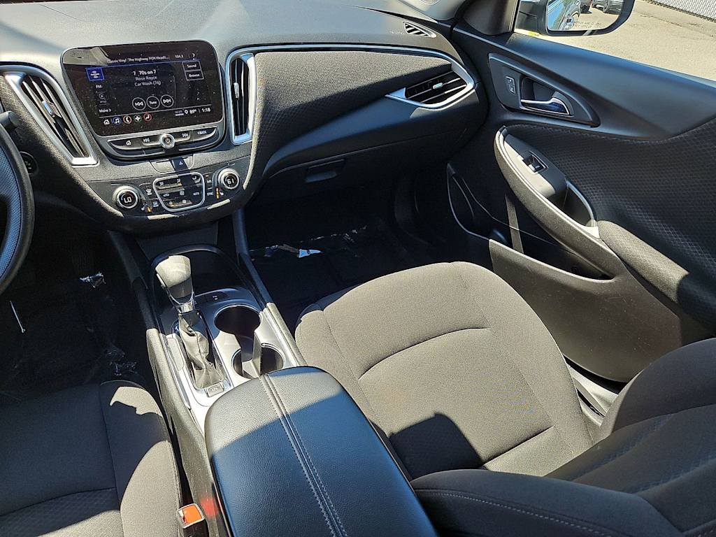 Thumbnail: 2024 Chevrolet Malibu - 12
