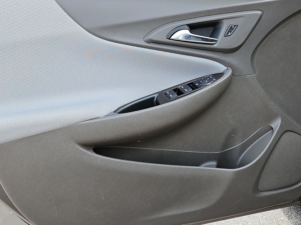 Thumbnail: 2023 Chevrolet Malibu - 33