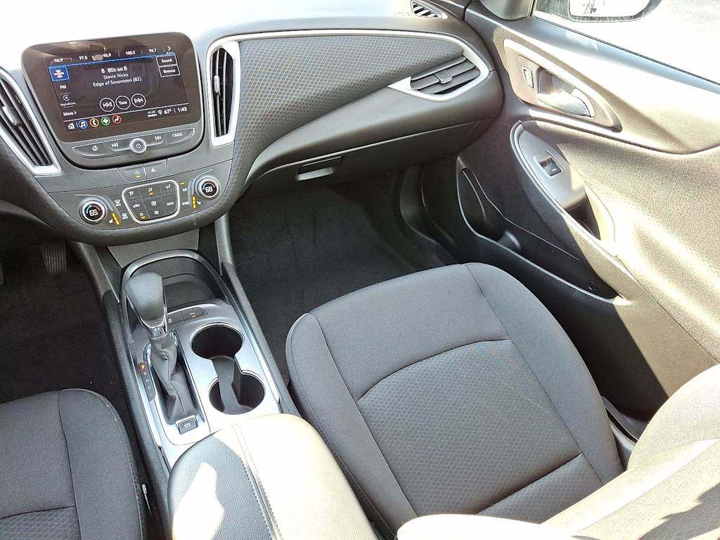 Thumbnail: 2024 Chevrolet Malibu - 15