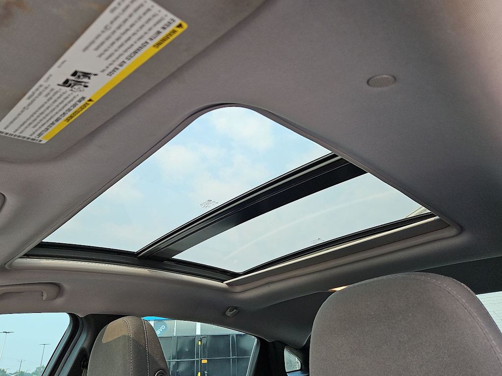 Thumbnail: 2021 Chevrolet Malibu - 31