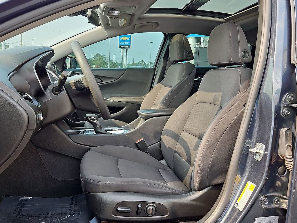 Thumbnail: 2021 Chevrolet Malibu - 9