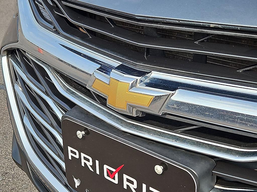 Thumbnail: 2021 Chevrolet Malibu - 5
