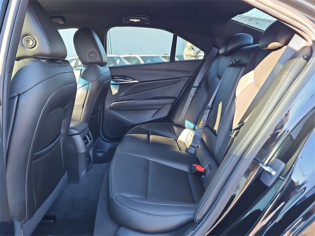 Thumbnail: 2023 Cadillac CT4 - 35