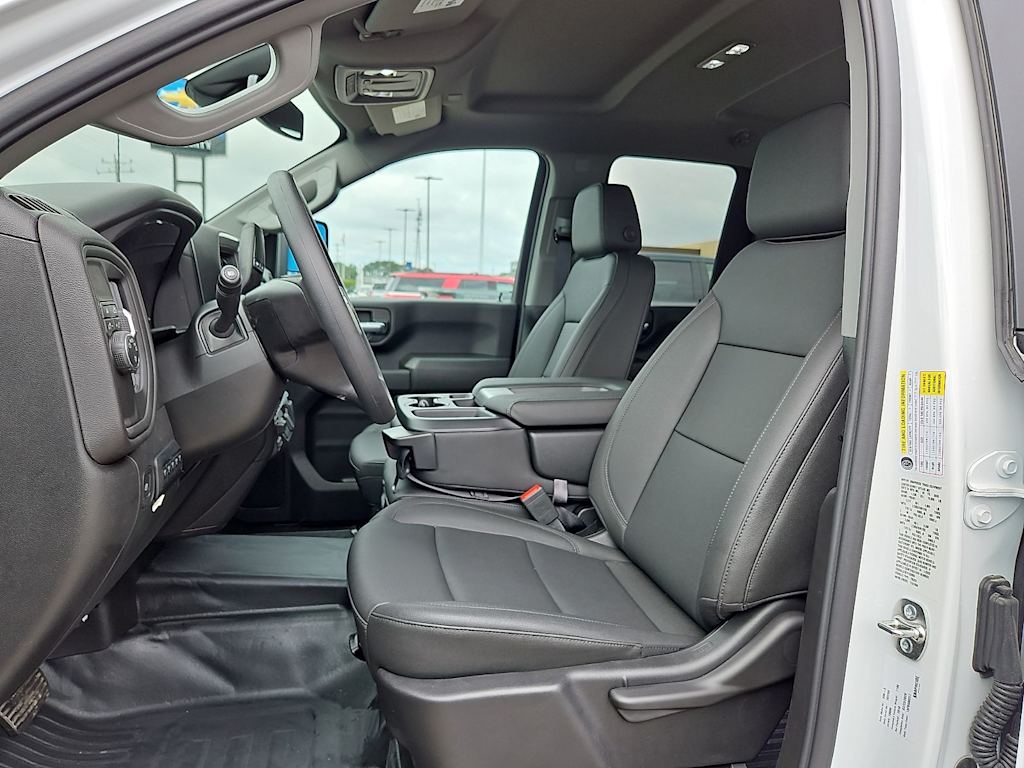 Thumbnail: 2026 Chevrolet Silverado 2500 - 9