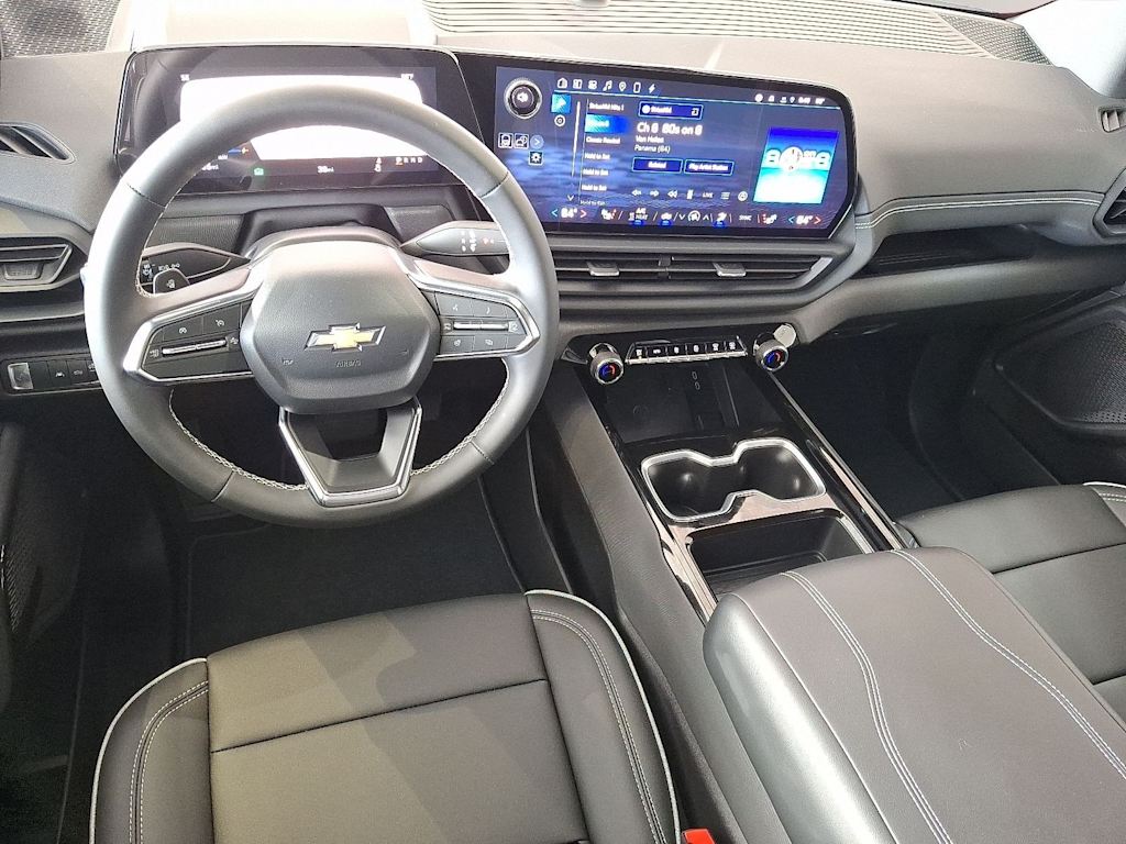 Thumbnail: 2026 Chevrolet Silverado EV - 2