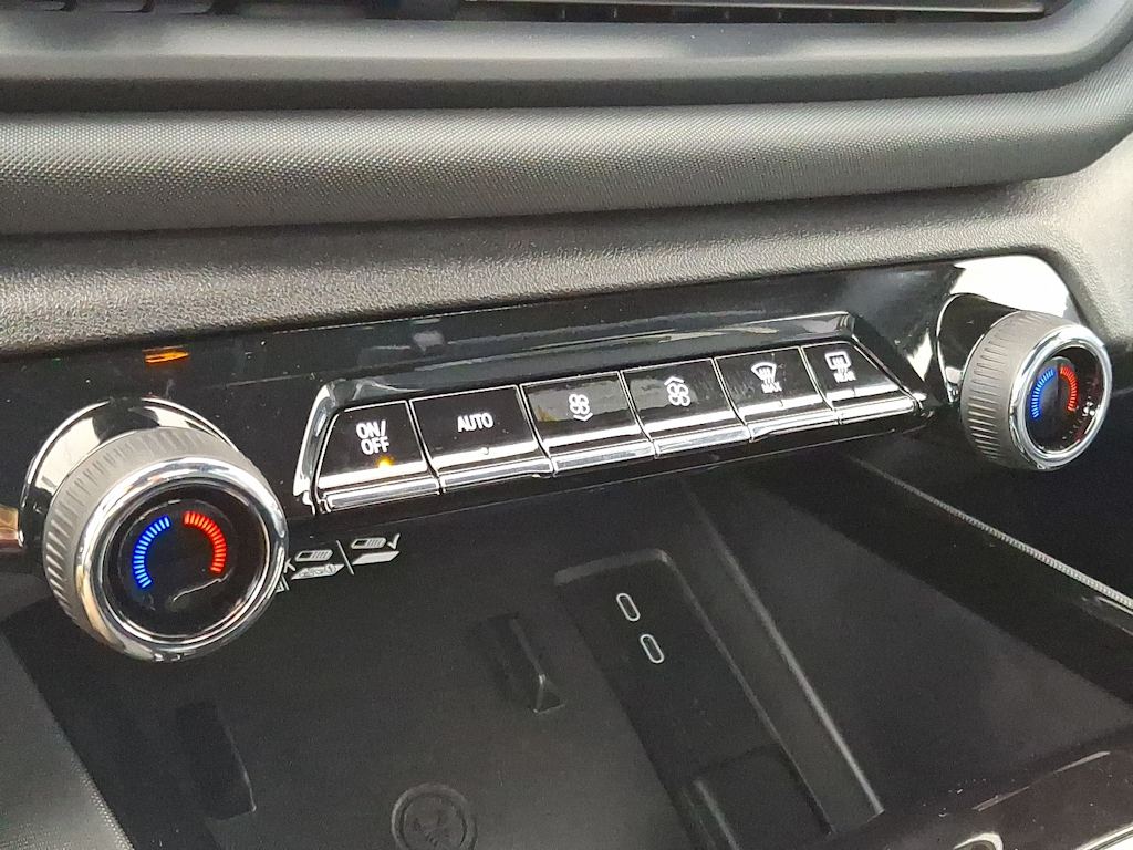 Thumbnail: 2026 Chevrolet Silverado EV - 15