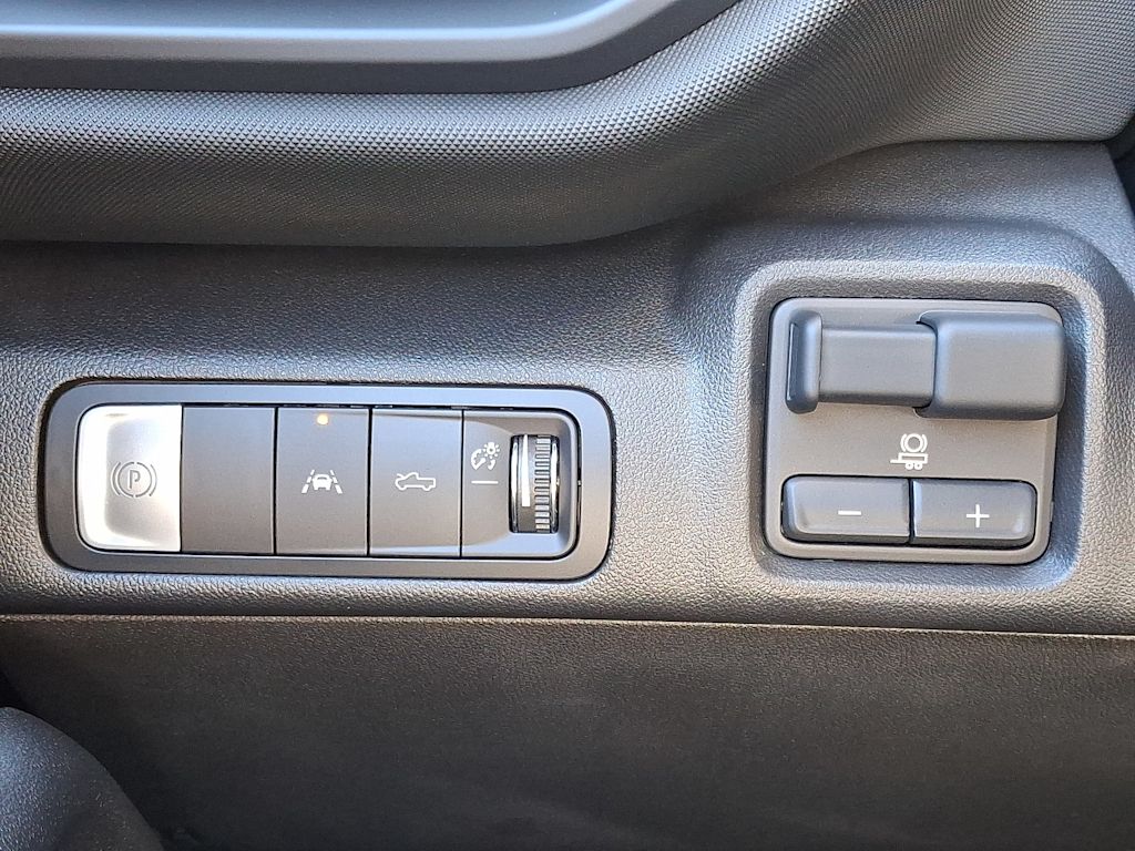 Thumbnail: 2026 Chevrolet Silverado EV - 15