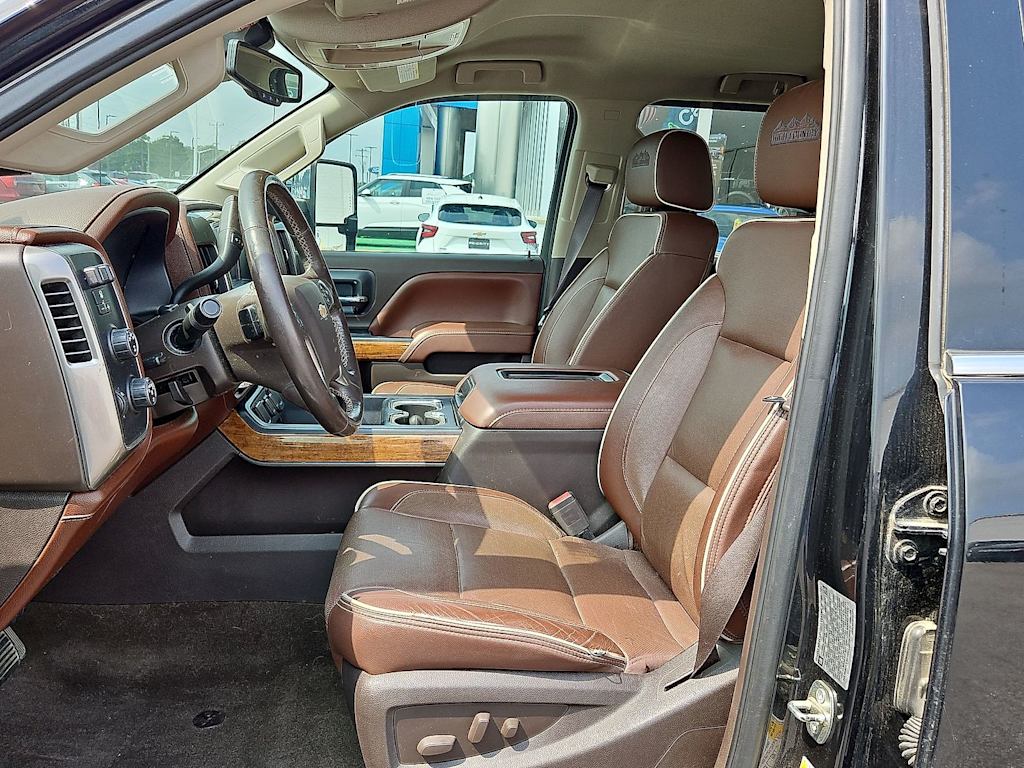 Thumbnail: 2016 Chevrolet Silverado 3500 - 10