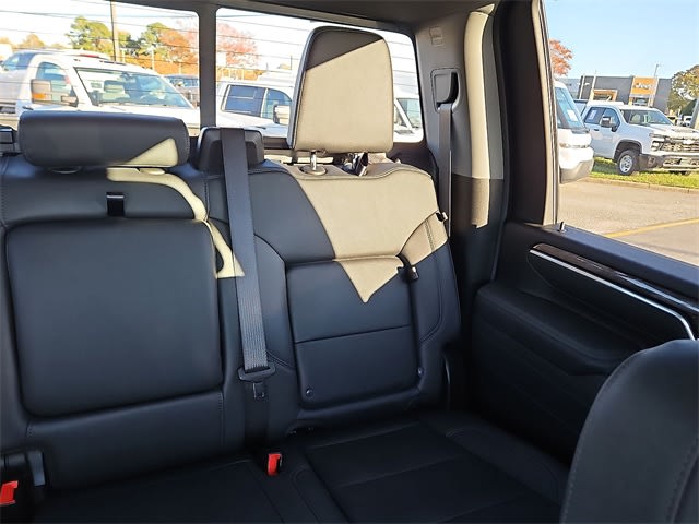 Thumbnail: 2025 Chevrolet Silverado 2500 - 23