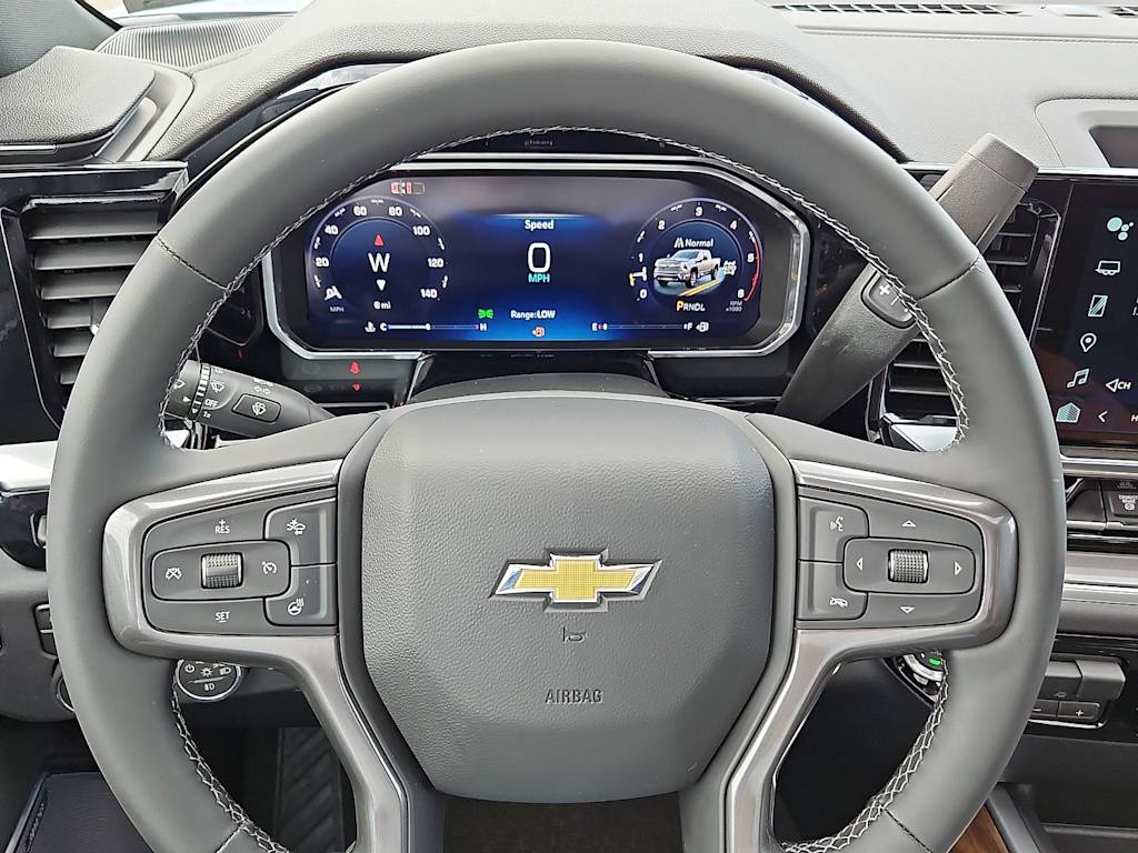 Thumbnail: 2026 Chevrolet Silverado 2500 - 8