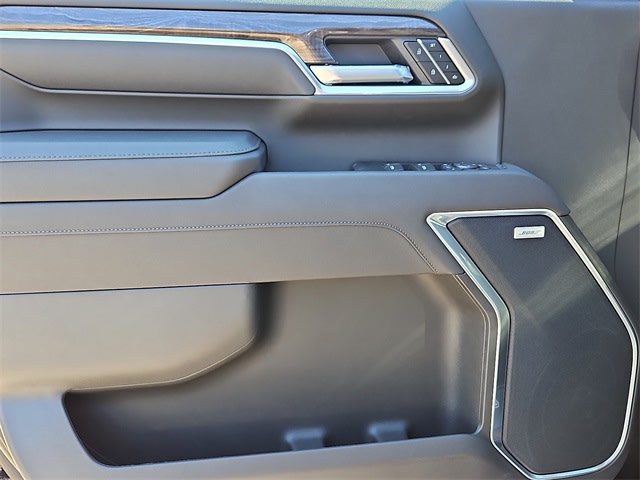 Thumbnail: 2025 Chevrolet Silverado 3500 - 12