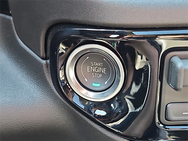 Thumbnail: 2025 Chevrolet Silverado 3500 - 17