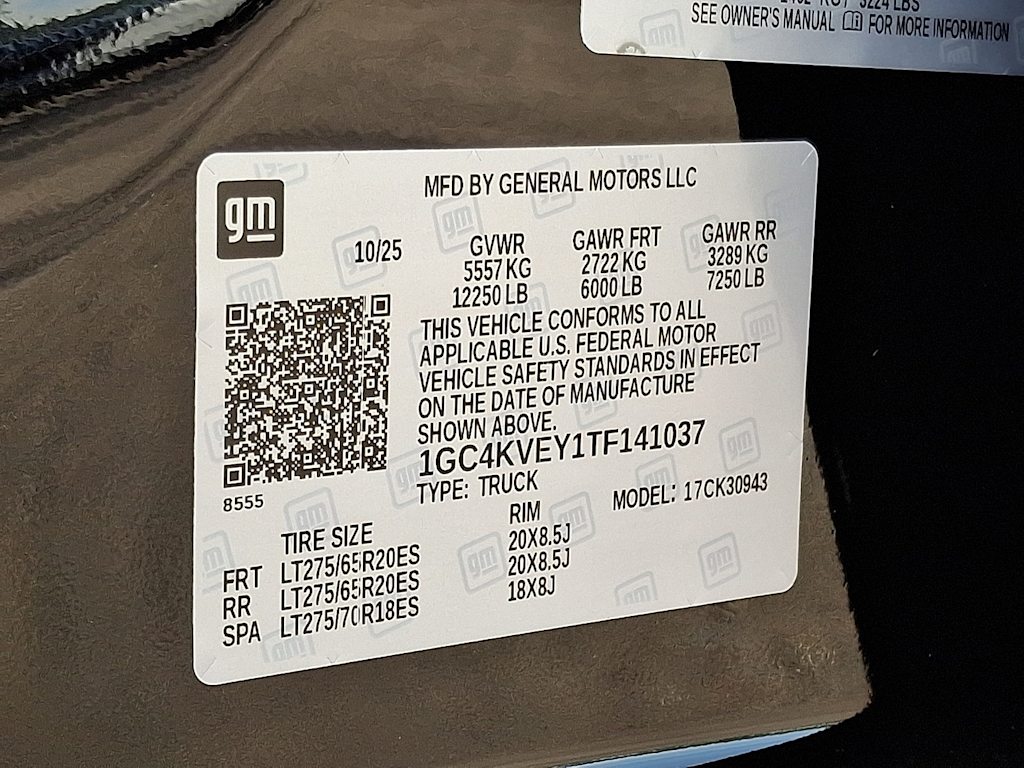 Thumbnail: 2026 Chevrolet Silverado 3500 - 9