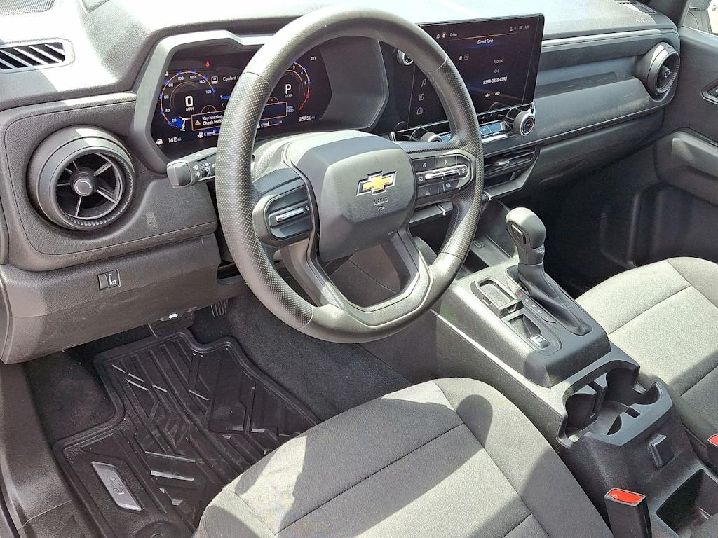 2024 Chevrolet Colorado Work Truck - Photo 13