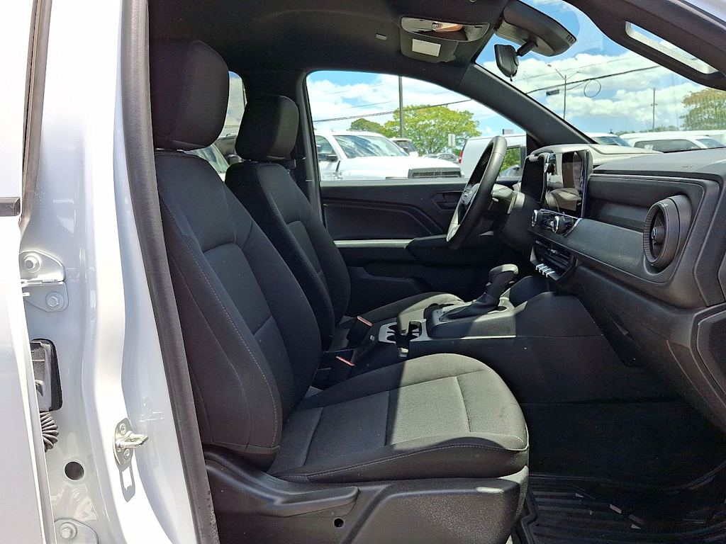 2024 Chevrolet Colorado Work Truck - Photo 10