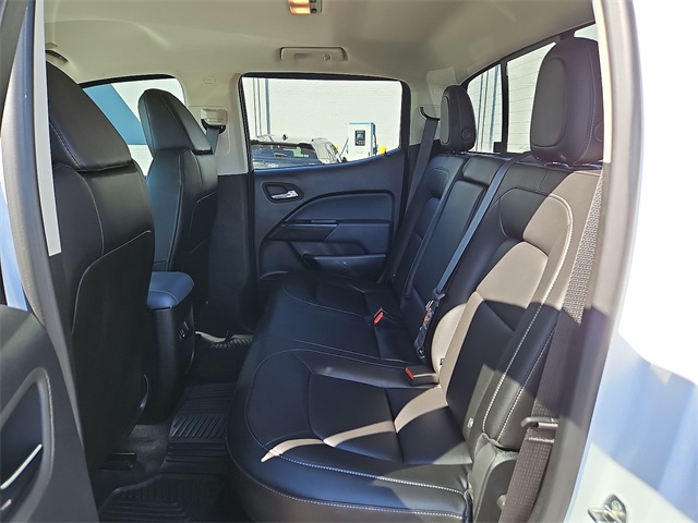 Thumbnail: 2022 Chevrolet Colorado - 33