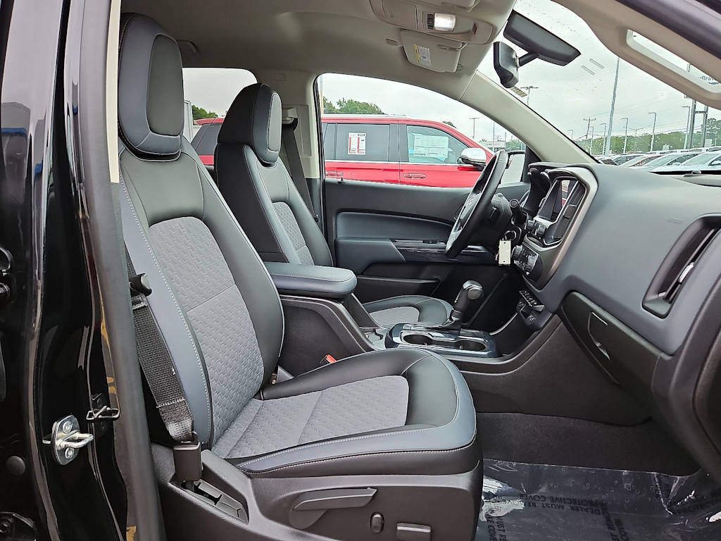 Thumbnail: 2019 Chevrolet Colorado - 10