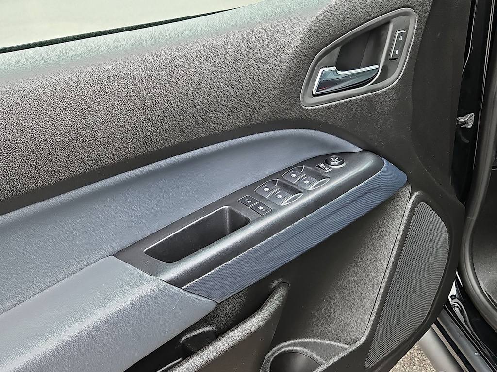 Thumbnail: 2019 Chevrolet Colorado - 32