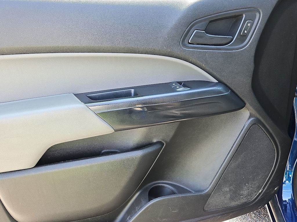 Thumbnail: 2019 Chevrolet Colorado - 30