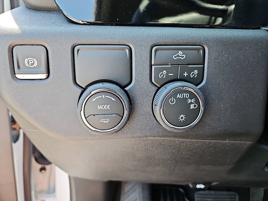 Thumbnail: 2026 Chevrolet Silverado 1500 - 20