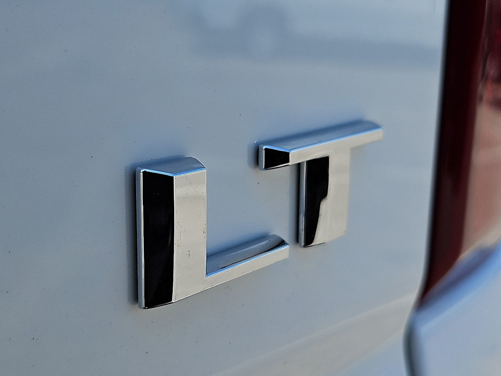 Thumbnail: 2026 Chevrolet Silverado 1500 - 6