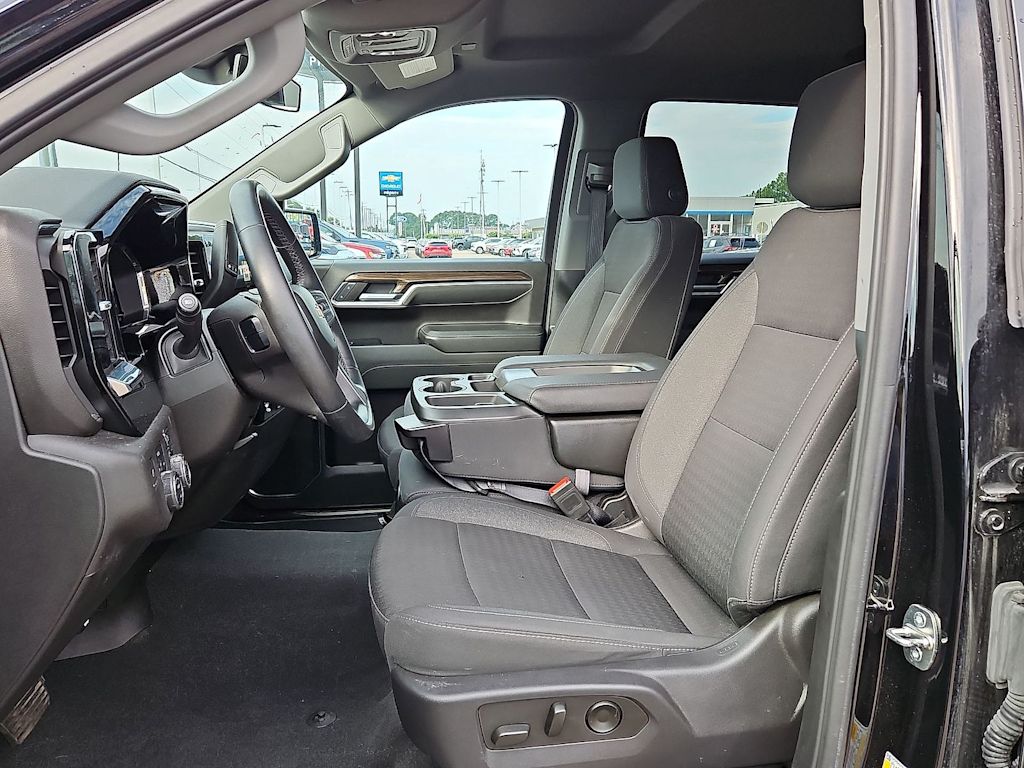 Thumbnail: 2023 Chevrolet Silverado 1500 - 8