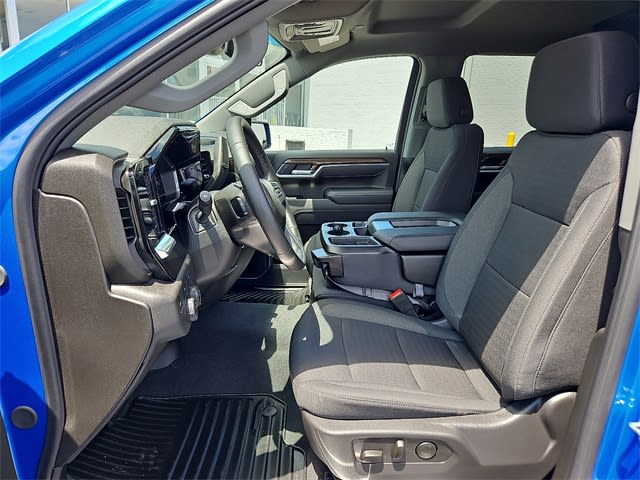 Thumbnail: 2025 Chevrolet Silverado 1500 - 7