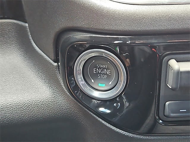 Thumbnail: 2025 Chevrolet Silverado 1500 - 18