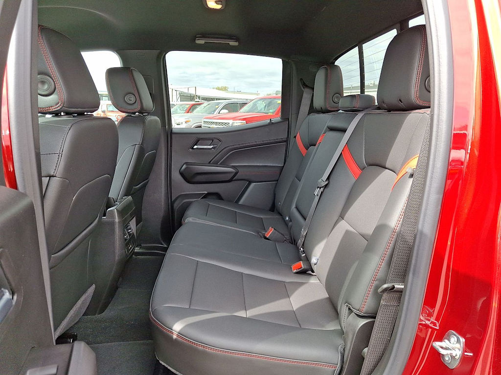 Thumbnail: 2026 Chevrolet Colorado - 35