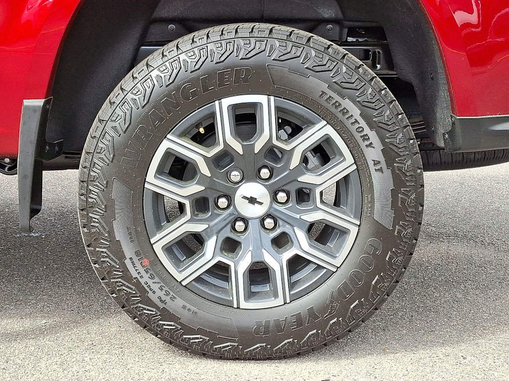 Thumbnail: 2026 Chevrolet Colorado - 6