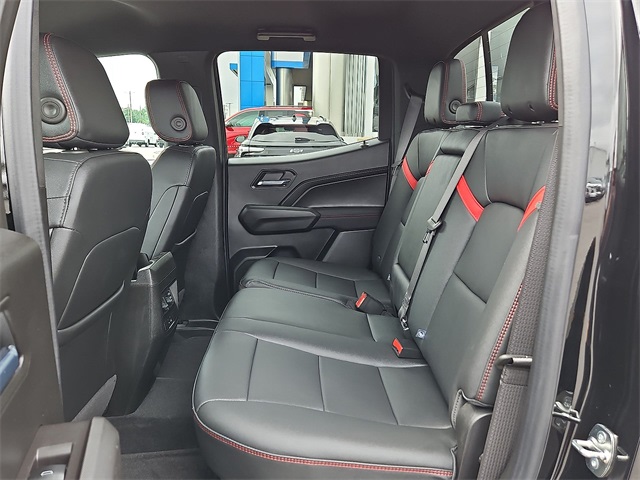 Thumbnail: 2026 Chevrolet Colorado - 36