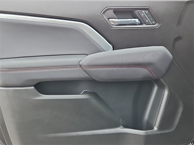 Thumbnail: 2026 Chevrolet Colorado - 34