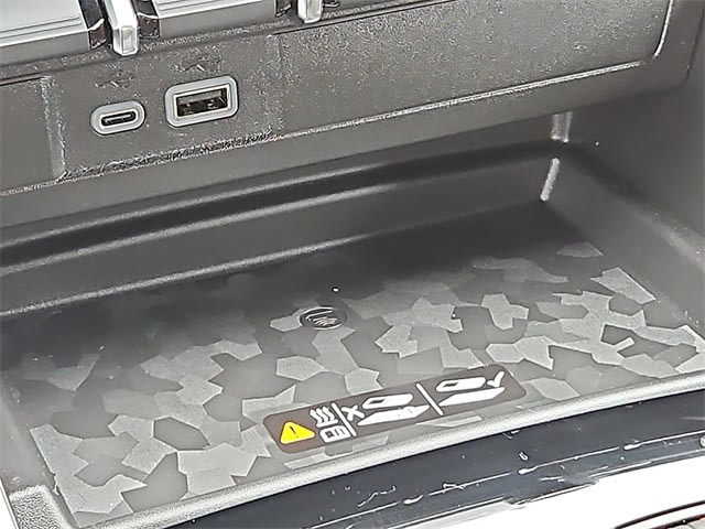 Thumbnail: 2025 Chevrolet Colorado - 21