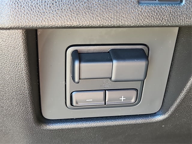 Thumbnail: 2025 Chevrolet Colorado - 21