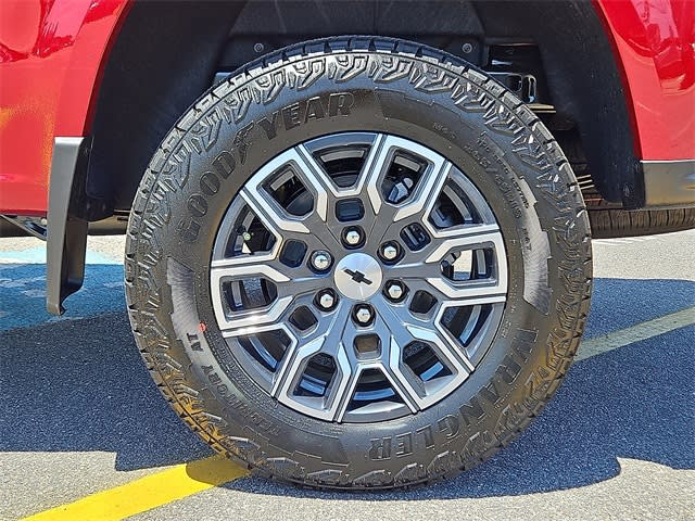 Thumbnail: 2025 Chevrolet Colorado - 7