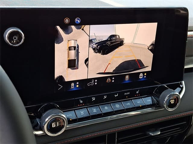 Thumbnail: 2025 Chevrolet Colorado - 17