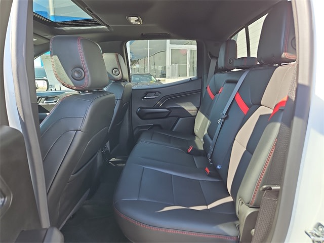 Thumbnail: 2026 Chevrolet Colorado - 10