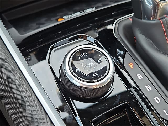 Thumbnail: 2026 Chevrolet Colorado - 22