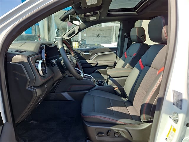 Thumbnail: 2026 Chevrolet Colorado - 9