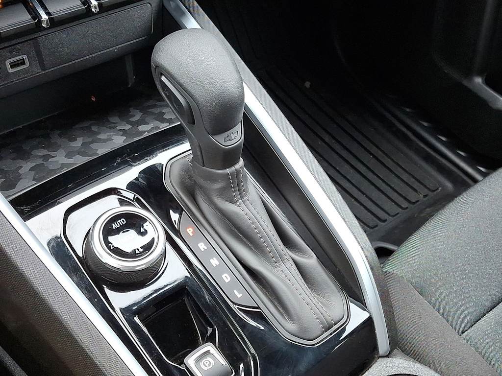 Thumbnail: 2024 Chevrolet Colorado - 28