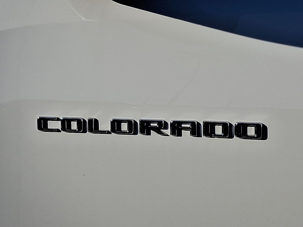 Thumbnail: 2023 Chevrolet Colorado - 38