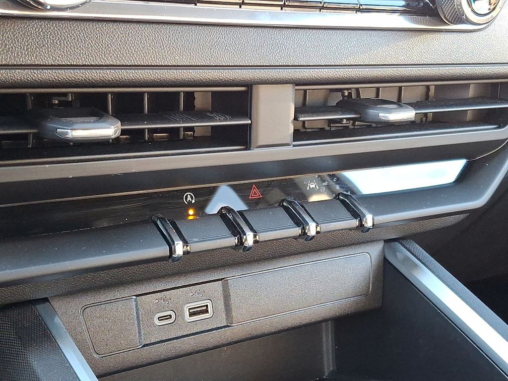 Thumbnail: 2023 Chevrolet Colorado - 30