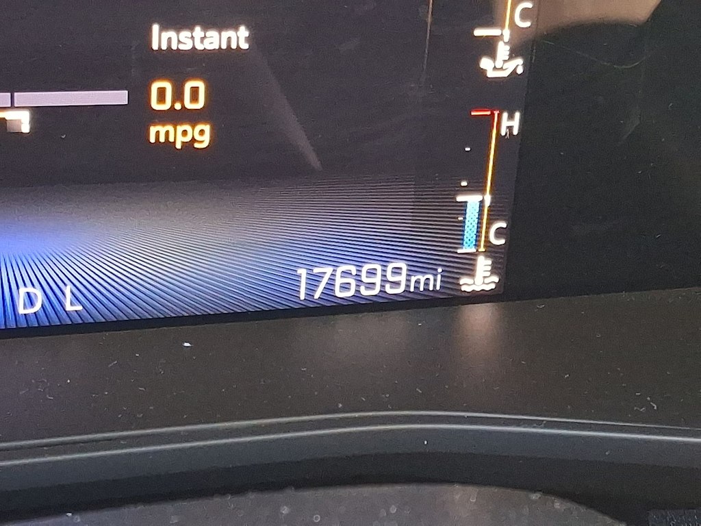 Thumbnail: 2023 Chevrolet Colorado - 27