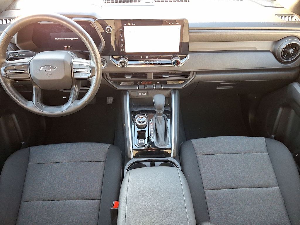 Thumbnail: 2023 Chevrolet Colorado - 31