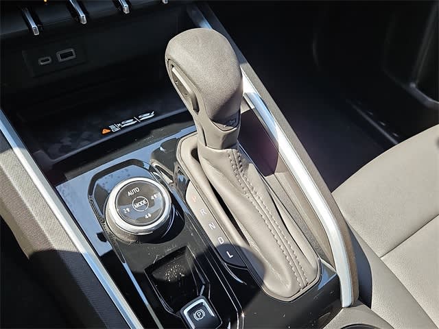 Thumbnail: 2026 Chevrolet Colorado - 12