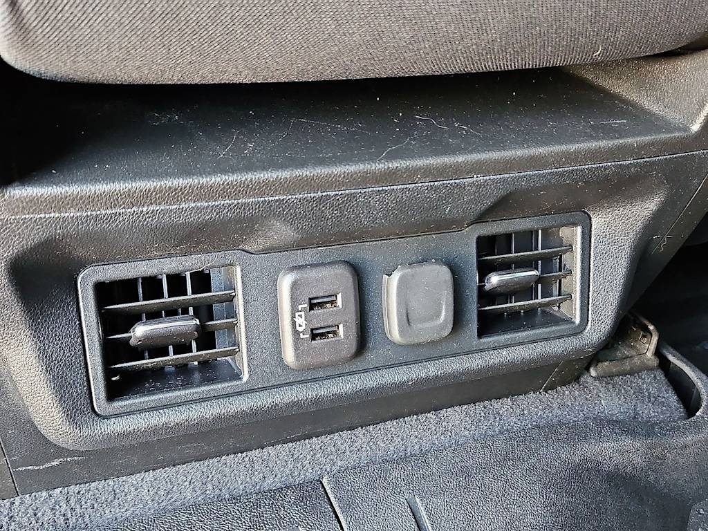 Thumbnail: 2019 Chevrolet Silverado 1500 - 32