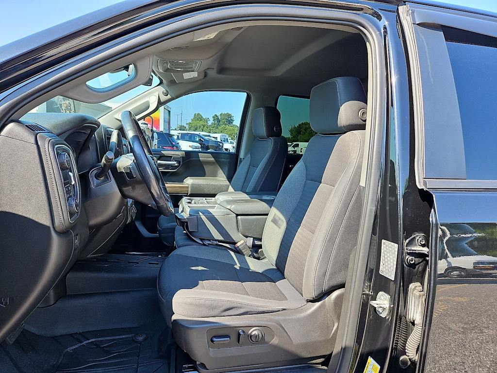 Thumbnail: 2019 Chevrolet Silverado 1500 - 10
