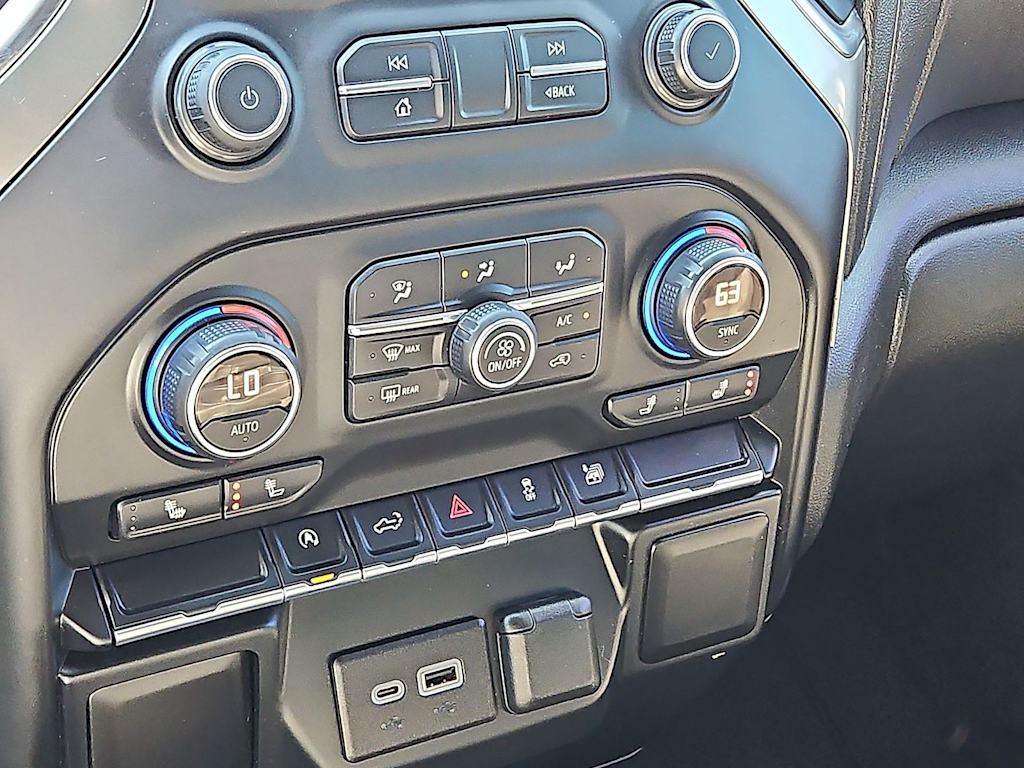 Thumbnail: 2019 Chevrolet Silverado 1500 - 30
